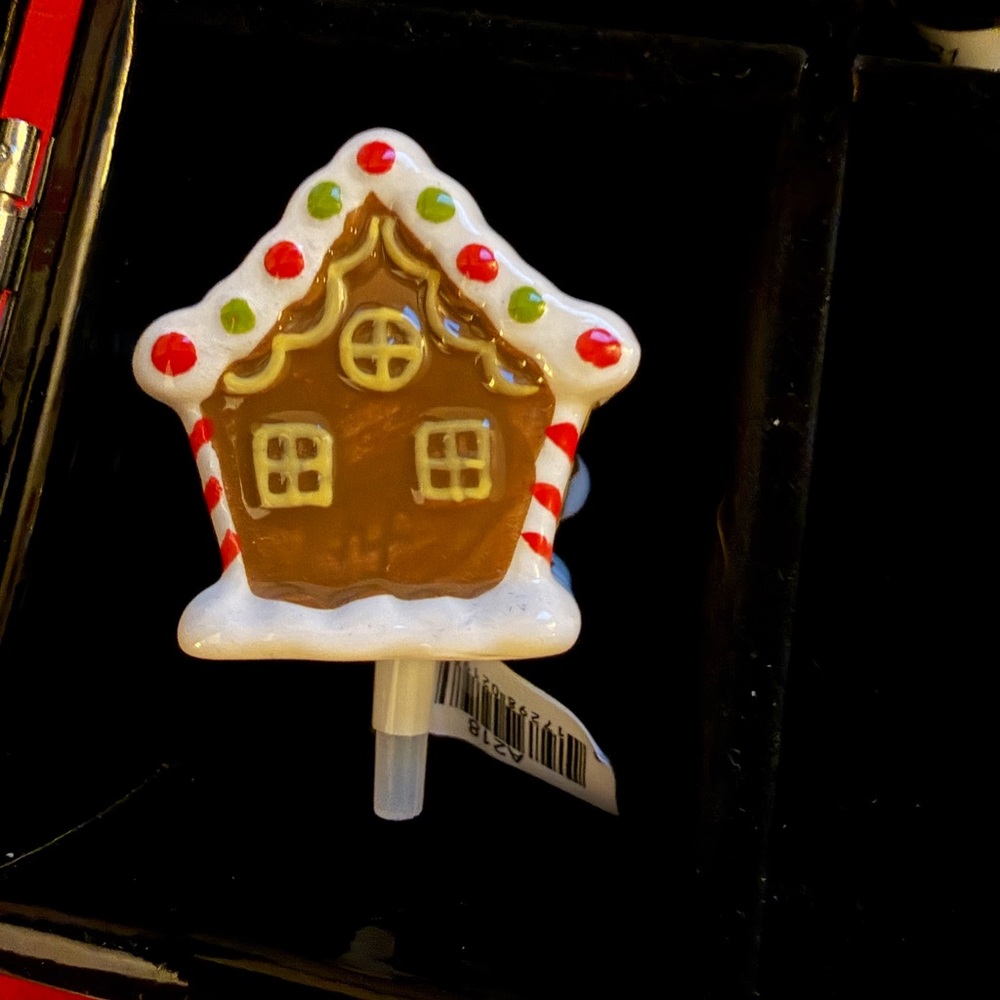 Nora Fleming “ Candyland Lane ” mini platter charm - Picture 3 of 4